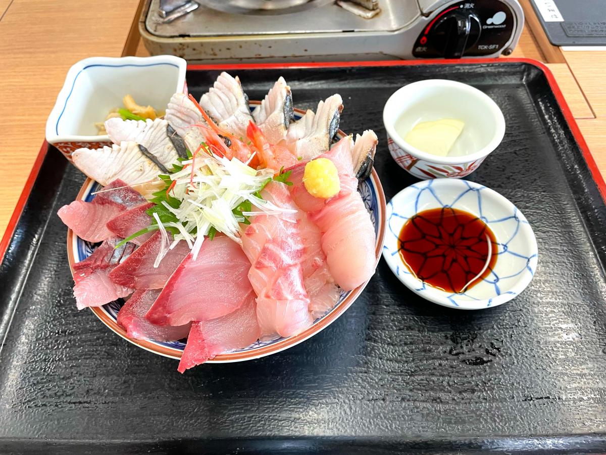 クックドア 氷見漁港 魚市場食堂 クックドア 氷見漁港 魚市場食堂
