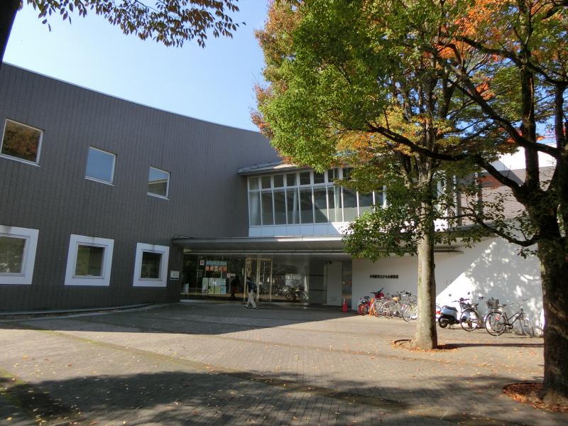 パブリネット かもめ図書館 小田原市南鴨宮