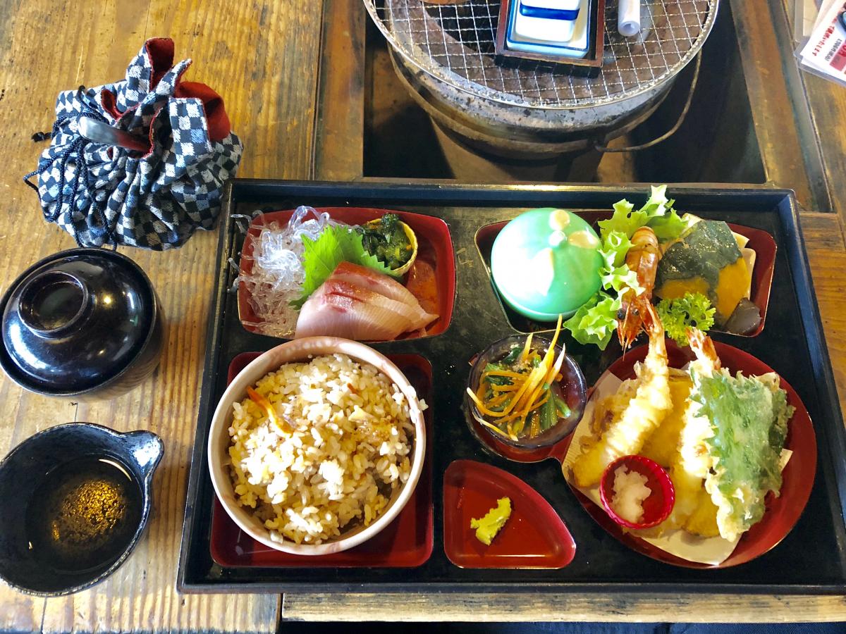 クックドア いろり茶屋萬久 岡山県