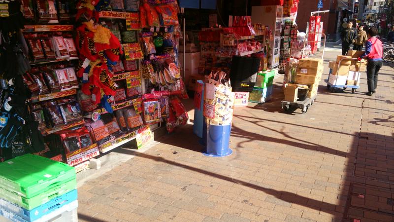 マーケットピア ドン キホーテ 三宮店 神戸市中央区下山手通