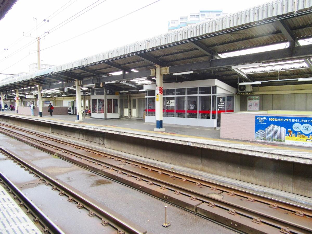 JR京葉線(東京-蘇我)検見川浜駅/ホームメイト JR京葉線(東京-蘇我)検見川浜駅/ホームメイト