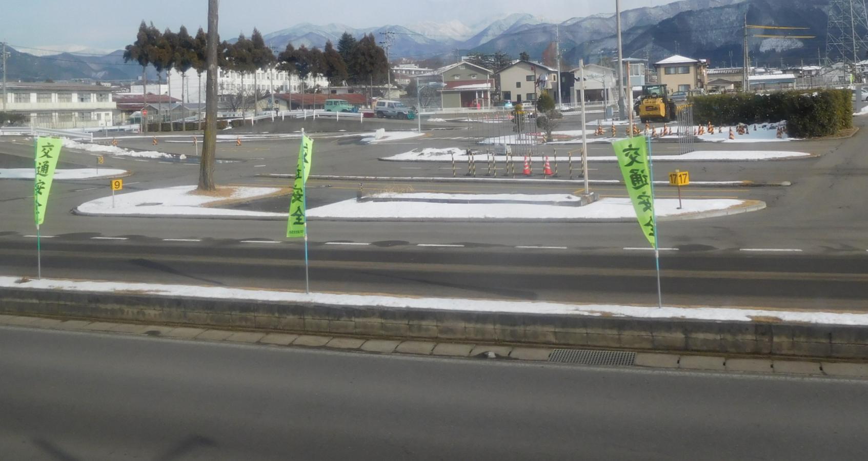 スタディピア 北信自動車学校 須坂市小河原町 スタディピア 北信自動車学校 須坂市小河原町