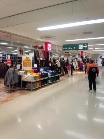マーケットピア ユニクロ あきる野とうきゅう店 あきる野市秋川