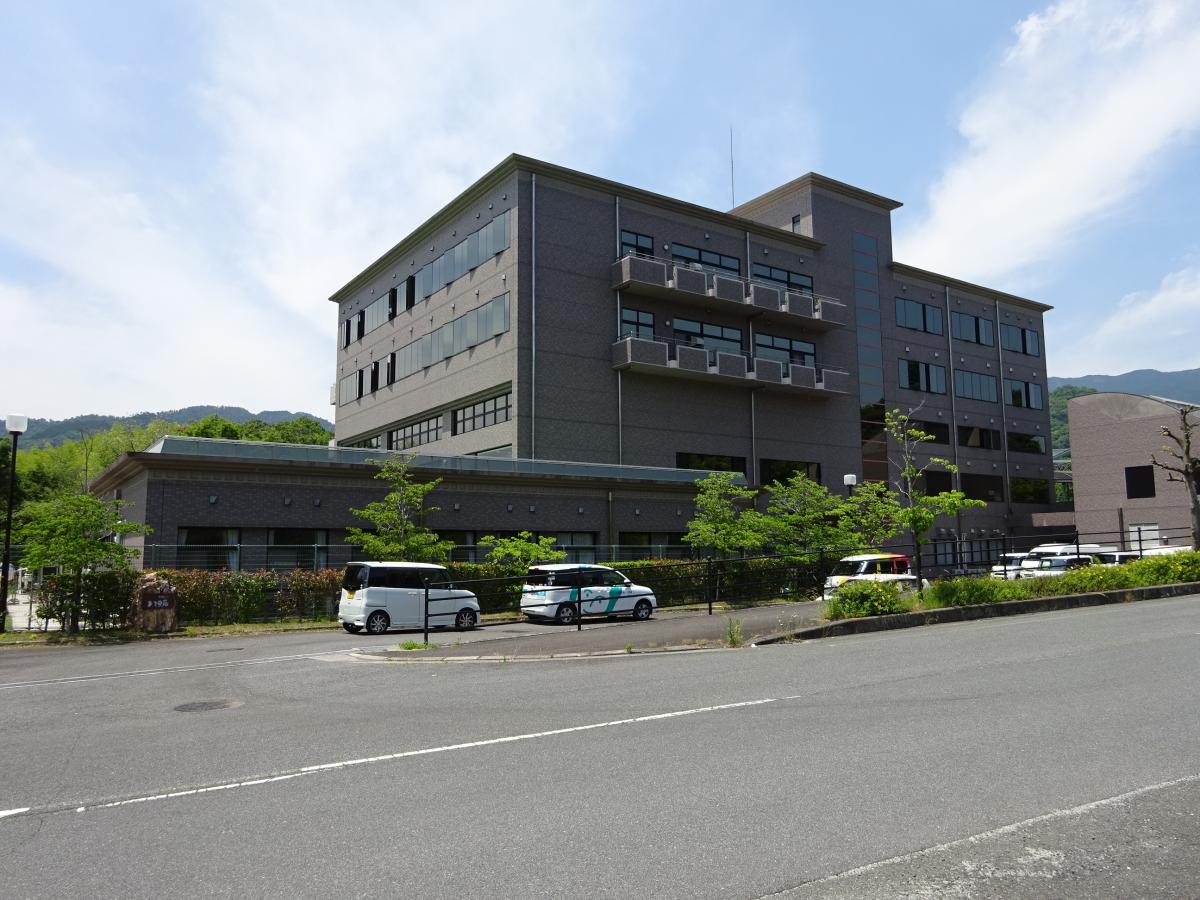 ホームメイト シニア 介護老人保健施設 ルポゼまきの