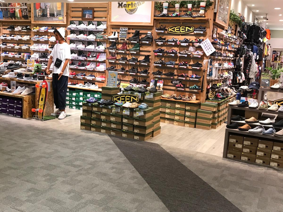 マーケットピア ムラサキスポーツ イオンモール岡山店 岡山市北区下石井