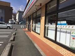 マーケットピア セブンイレブン 富士吉田寿駅前店 富士吉田市上暮地