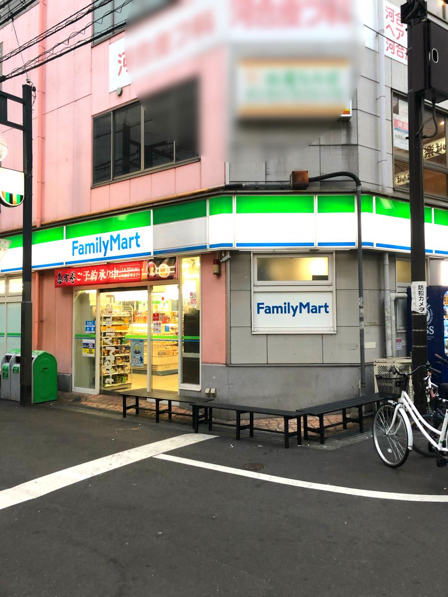 マーケットピア ファミリーマート なんば楽座店 大阪市中央区難波