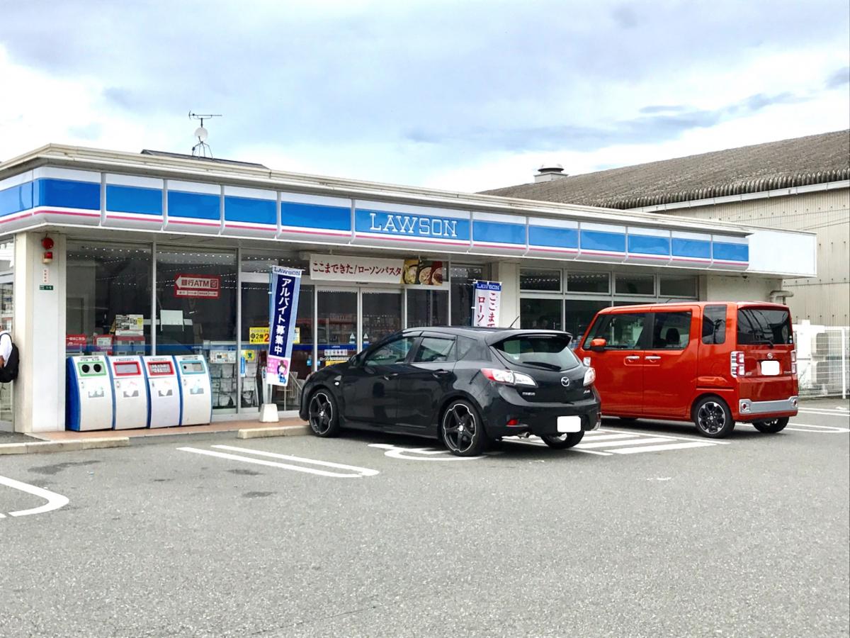 マーケットピア ローソン 福岡魁誠高校前店 糟屋郡粕屋町長者原