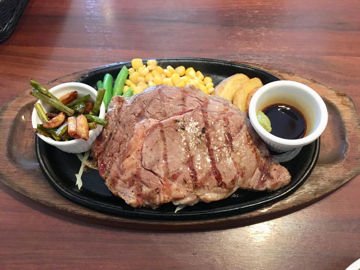 ステーキハンバーグ＆サラダバーけん 町田成瀬店／ホームメイト