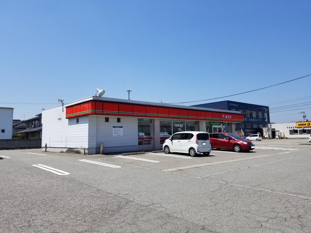 マーケットピア ポプラ 高岡泉ヶ丘店 高岡市佐野