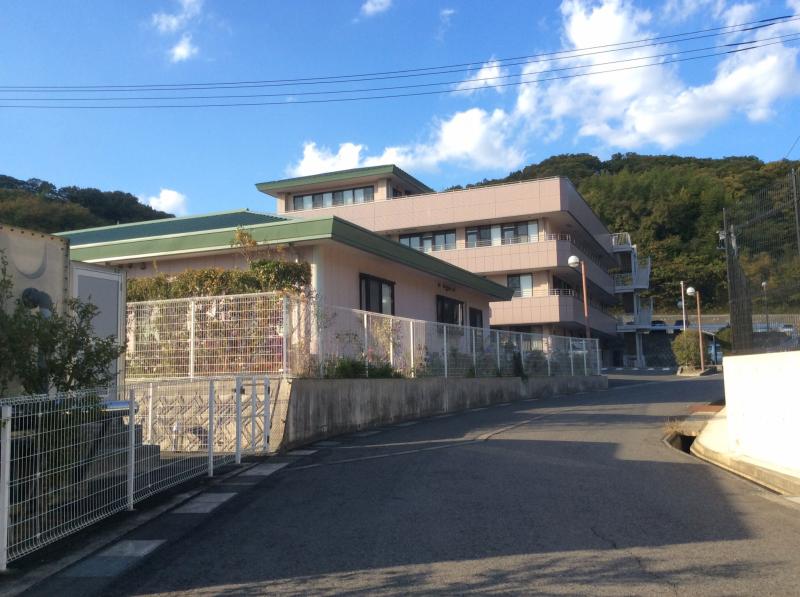 ホームメイト シニア シラユリ