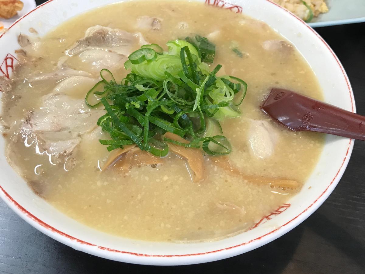 味の名門守山店／ホームメイト