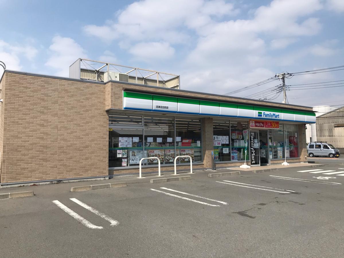 マーケットピア ファミリーマート 沼津沼北町店のコメント一覧