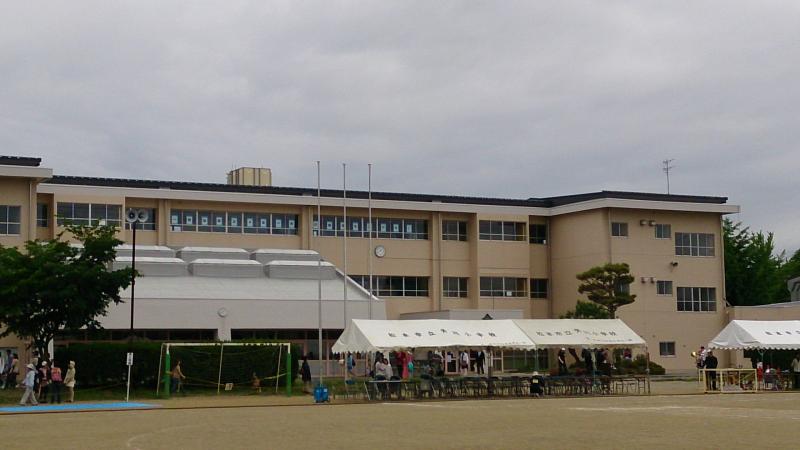 スタディピア 芳川小学校 松本市芳川村井町