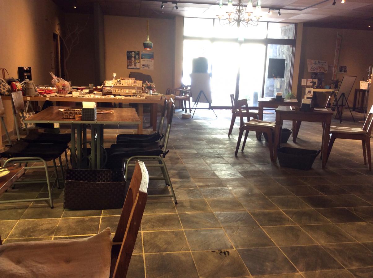 クックドア アルモ カフェ 中間店