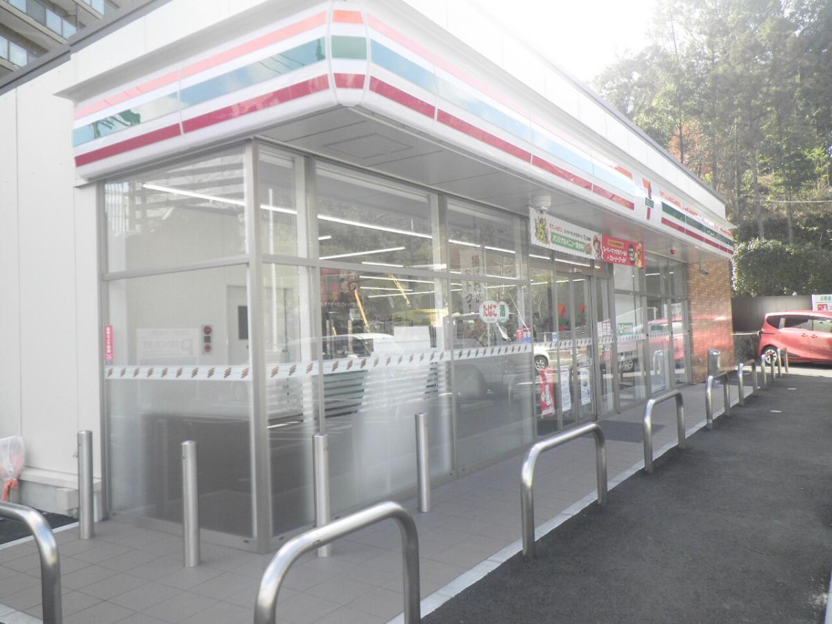 マーケットピア セブンイレブン 安芸府中浜田３丁目店