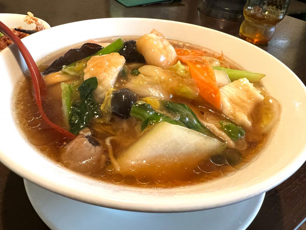 中華屋 ひすい亭>