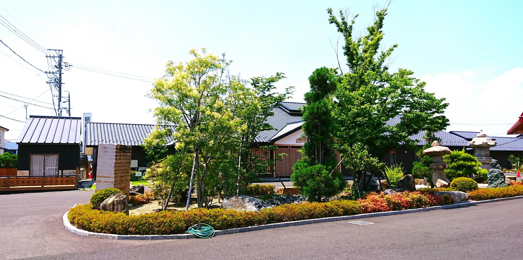 ホームメイト・シニア】地域密着型特別養護老人ホーム たんぽぽ鴇の里 